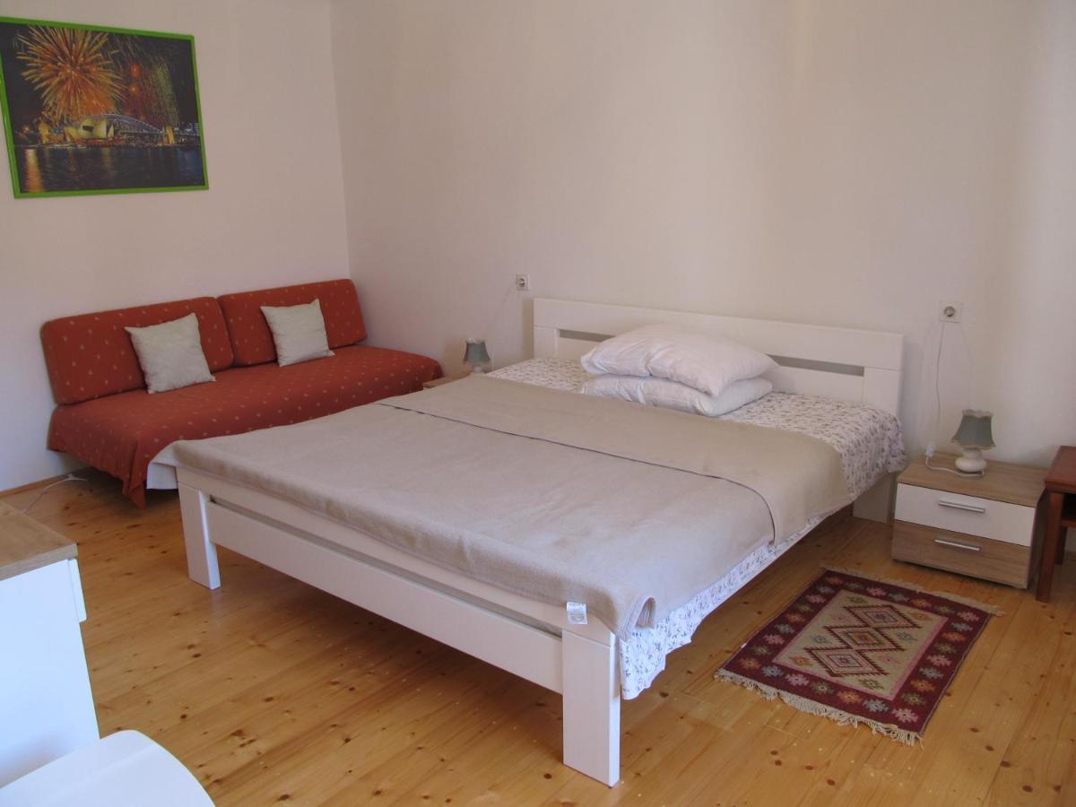 וולי לוסיניי Apartments Anita מראה חיצוני תמונה