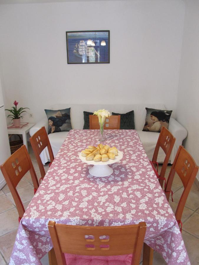 וולי לוסיניי Apartments Anita מראה חיצוני תמונה